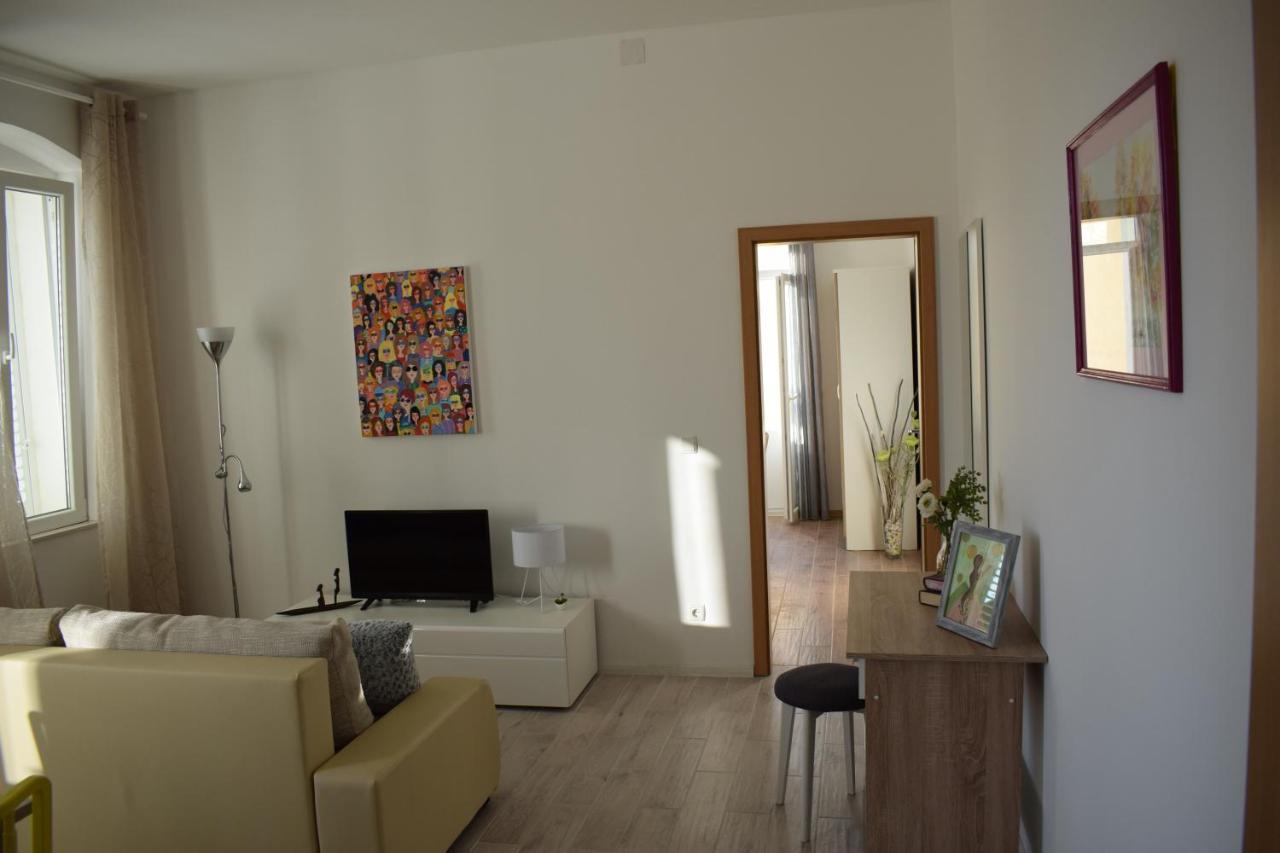 Optimist Makarska Town Center Lägenhet Exteriör bild